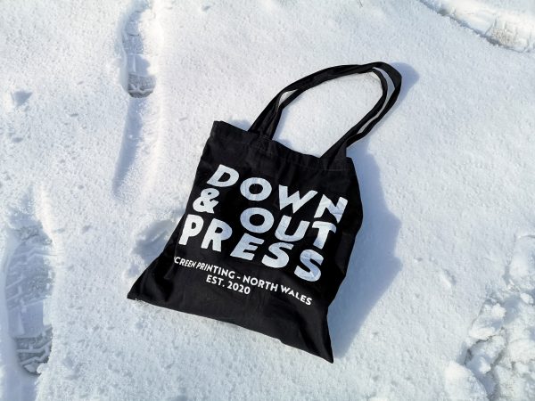 D&OP Tote Bag on snow